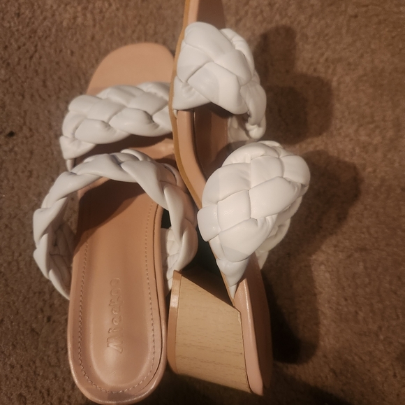 Women White Sandals - Picture 2 of 3